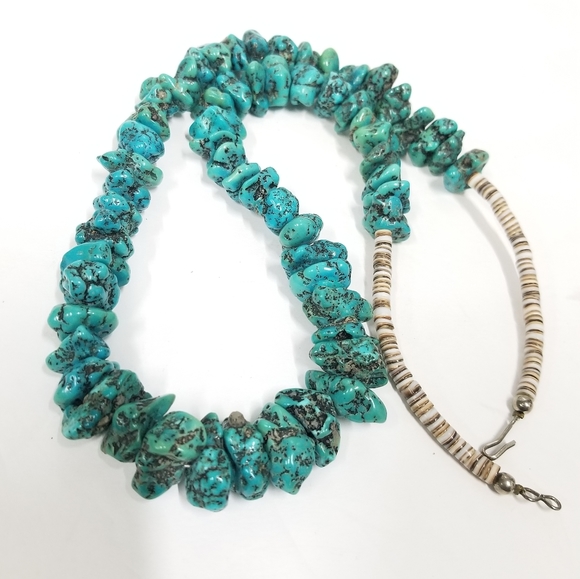 Stunning vintage Old Pawn Native American kingman Turquoise and Heishi Necklace - Picture 4 of 16
